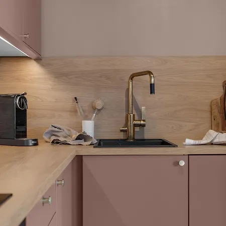 Stylish With Mountain View *