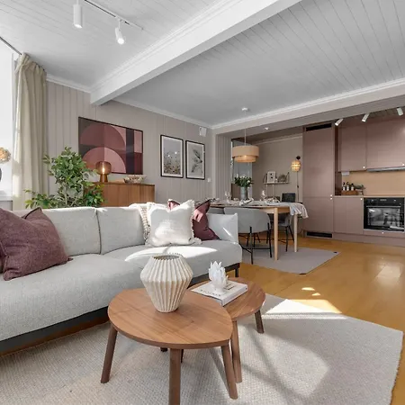 Stylish With Mountain View Apartament *