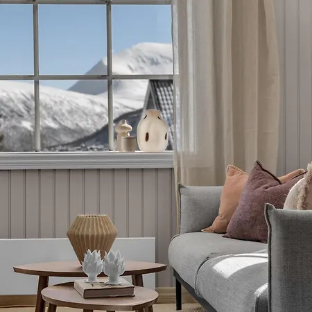 Stylish With Mountain View Tromsø