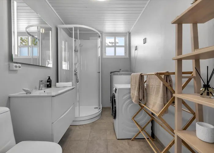 Stylish With Mountain View 아파트