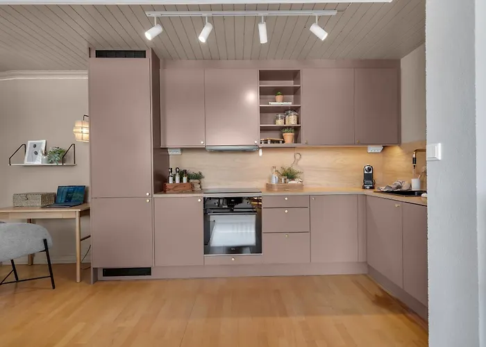 Stylish With Mountain View