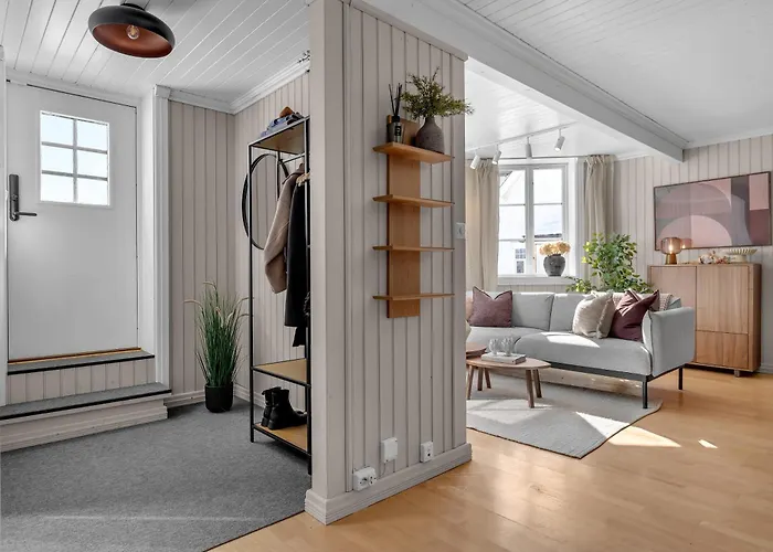 Stylish With Mountain View